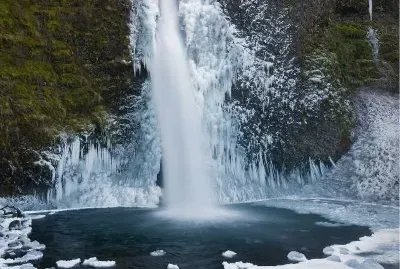 cascada de invierno
