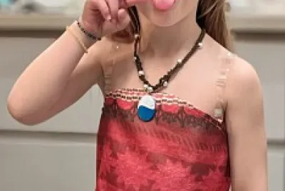 עמית