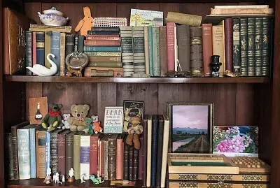 Bookshelf 1