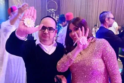 אני ואחינתי היקרה שירה עם החינה