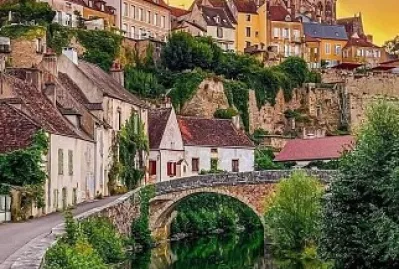 פאזל של Semur-en-Auxois-Francia