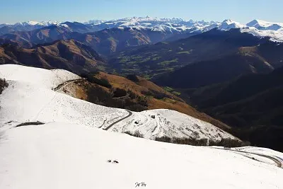 10- Chemin des crêtes Route Larrau en contebas