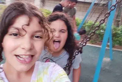 ים ,עצים וספינה