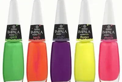 esmaltes coloridos
