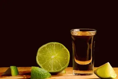 tequila con limon