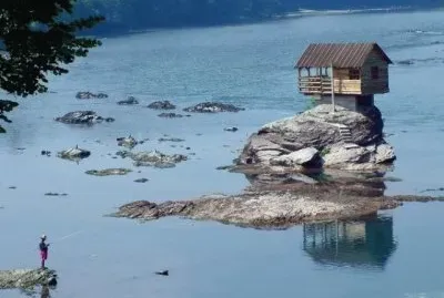 ultimate solitude jigsaw puzzle