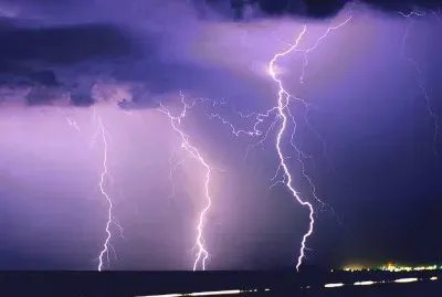 Rayos en la ciudad jigsaw puzzle