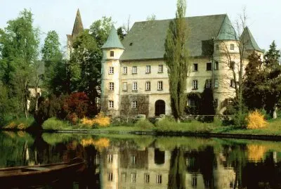 CASTILLO