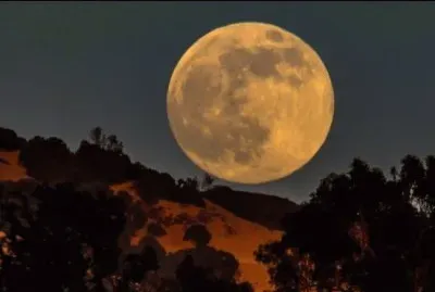 super moon jigsaw puzzle