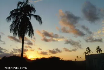 ATARDECER EN LA CASA