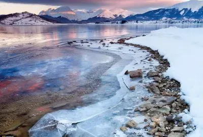 melting ice jigsaw puzzle