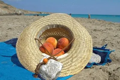 peaches on the beach jigsaw puzzle