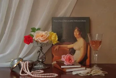 Sobre la mesa