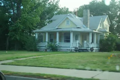 casa entre Ã¡rboles