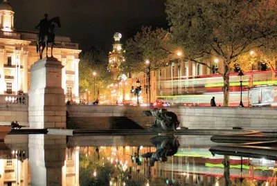 Lonodon night reflections