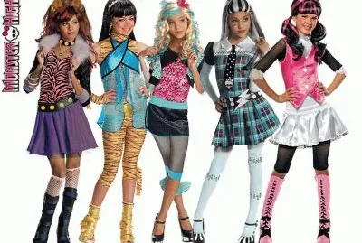 draculaura e clawdeen e lagoona  e franki e cleo de nile