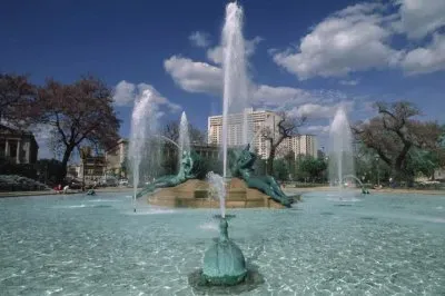 fountain Ben Franklin Parkway