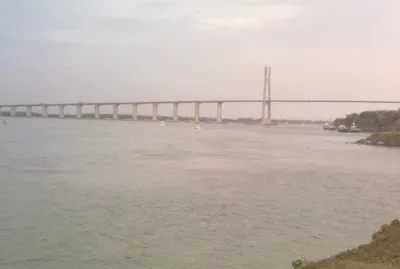 PUENTE
