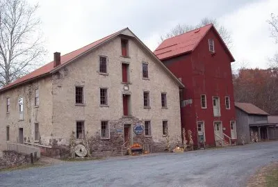 Revolutionary buildings