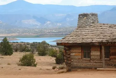 cabin near ghost ranch