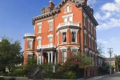 Kehoe House savannah