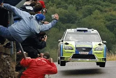 TODO POR UNA FOTO...