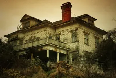 haunted house Astoria