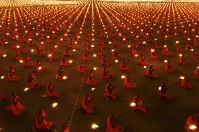 פאזל של Buddhist gathering