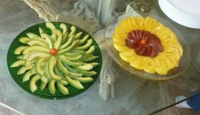 tomato and avocado array
