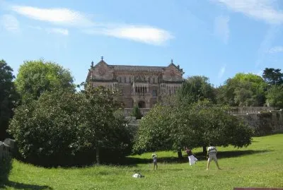 COMILLAS