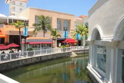 plaza jigsaw puzzle