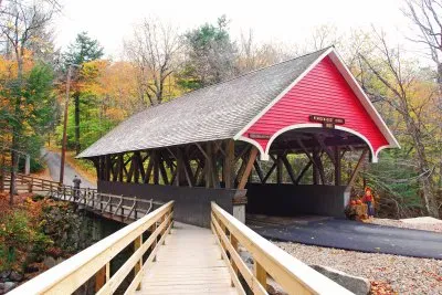 Covered bridge jigsaw puzzle