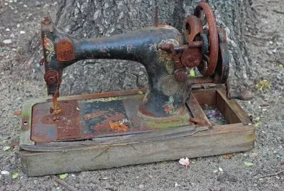 פאזל של Old sewingmachine