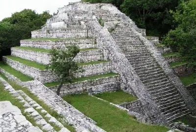 piramides  en Chiapas jigsaw puzzle