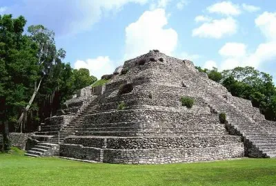 piramides en Q. Roo jigsaw puzzle