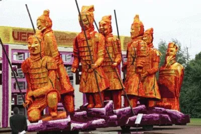 Flower parade Lichtenvoorde Terracotta Warriors