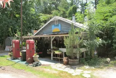 Little Restaurant in the Bush