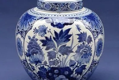 Delfts Blue Jar with Lid    made by Royal Delft
