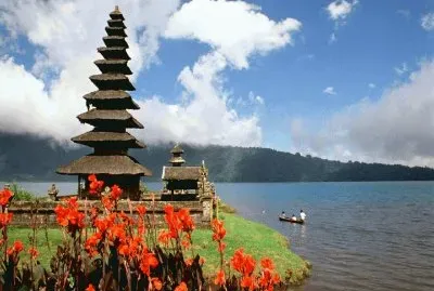 Ulun Danu Temple  Lake Bratan  Bali
