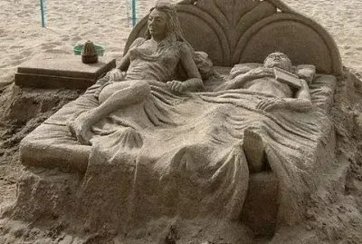 Escultura de areia jigsaw puzzle