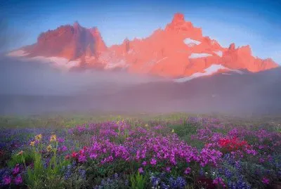 Mist Mountain colors  Oregon