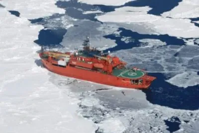 Sticked in the Ice  Antartica january 2014