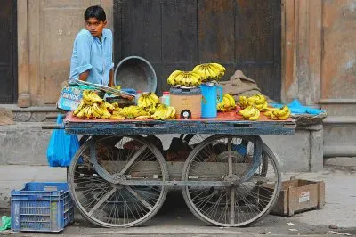 Selling Bananas