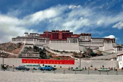 Potala Palace  Lhasa  Tibet