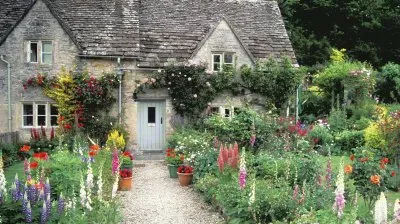 Garden in the Cotswolds