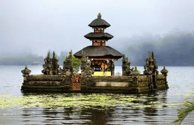 Water Temple  Bratan Lake  Indonesia