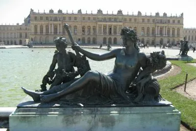 PARIS: VERSAILLES