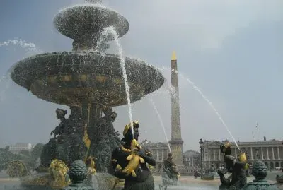 PARIS: PLACE CONCORDE