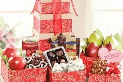 Deluxe Valentine Gift Tower jigsaw puzzle