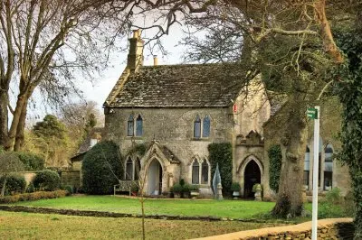 Tetbury Cottage jigsaw puzzle